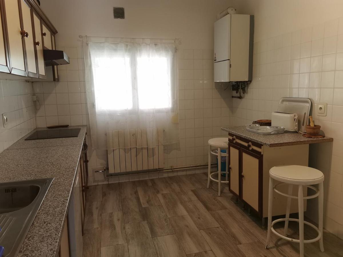 Villa "Luna De Segovia" Leganés Buitenkant foto