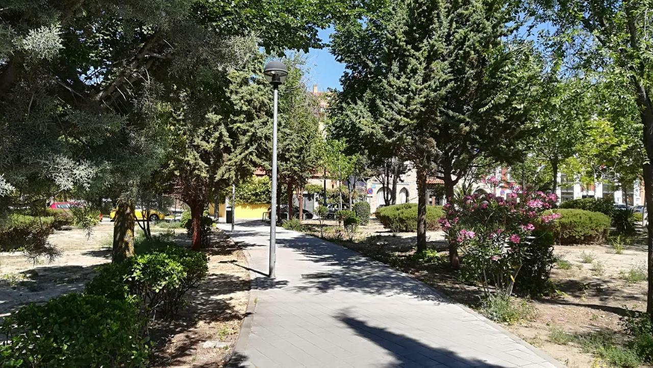 Villa "Luna De Segovia" Leganés Buitenkant foto